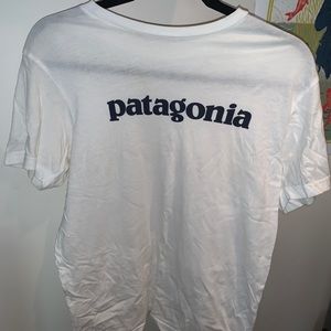 White and navy Patagonia t shirt